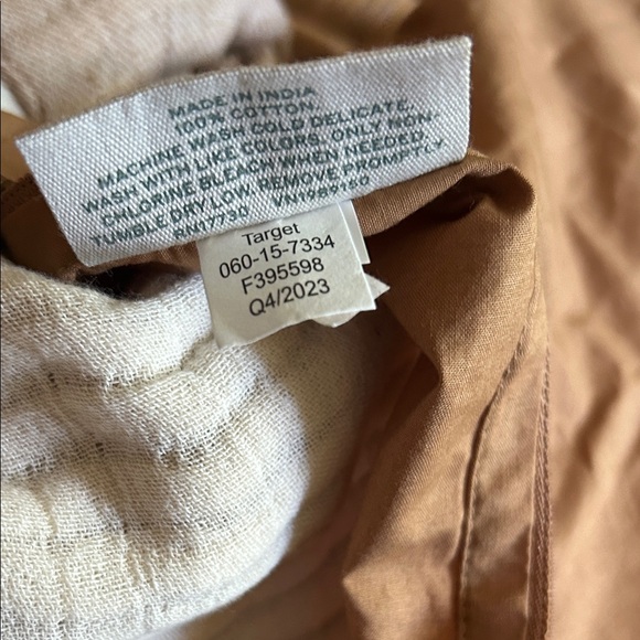 Casaluna F/Q Reversible Cotton Coverlet and 2 Standard Shams, Warm Brown - Picture 10 of 16